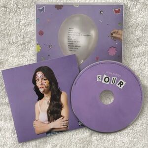 Olivia Rodrigo 'SOUR' CD Album